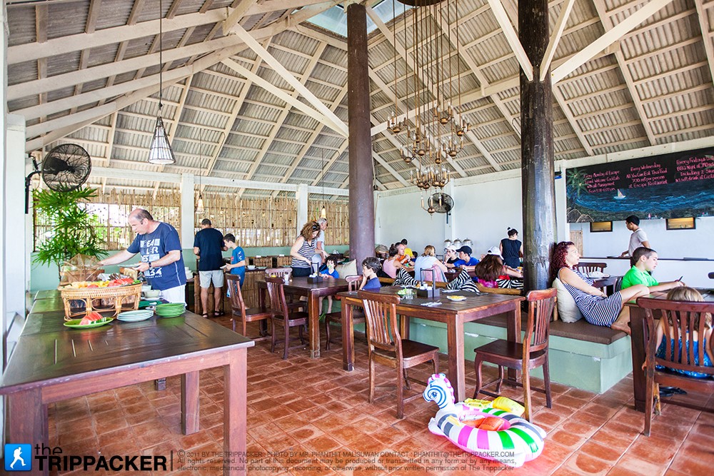 นอกจากอาหารเช้าแบบอเมริกันแล้ว ยังมีอาหารเช้าในสไตล์ไทยๆ ให้เลือกด้วยในบางวัน